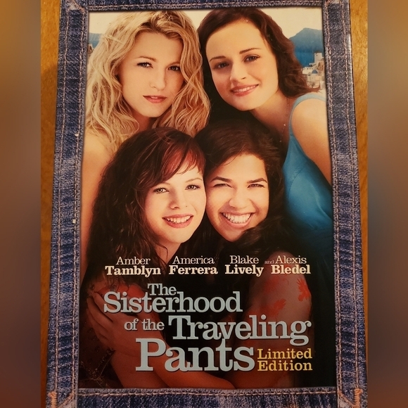 unknown Other - Sisterhood of the Traveling Pants 1 & 2  Limited Edition DVD With Book